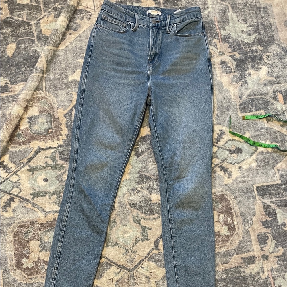 Good American Skinny Jeans in Classic Blue - Picture 1 of 7